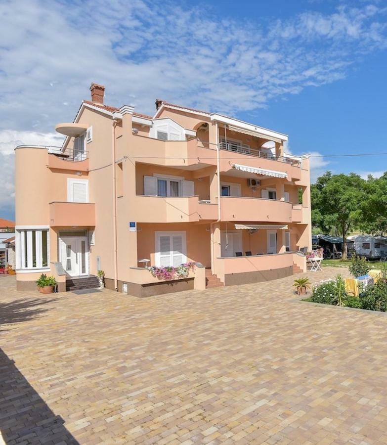 Apartments Medanic - Private Pool Привлака Екстер'єр фото