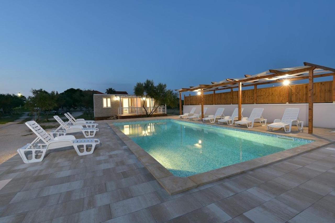 Apartments Medanic - Private Pool Привлака Екстер'єр фото